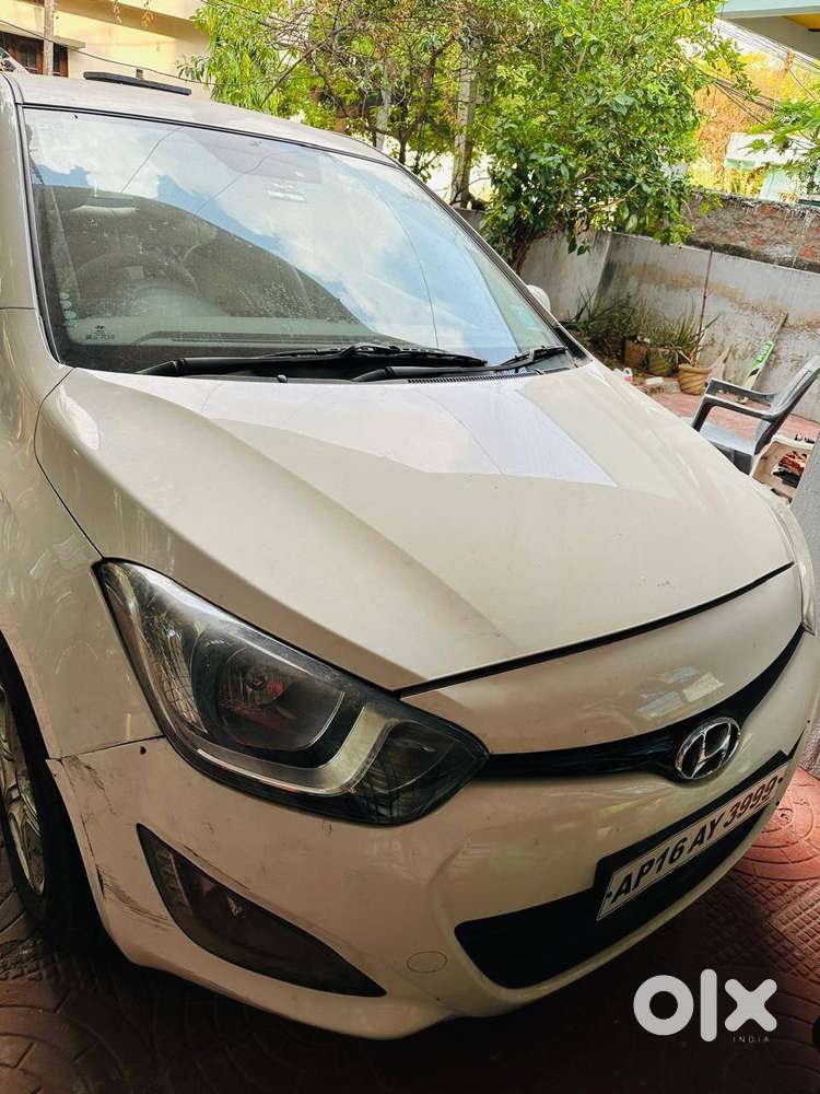 Hyundai I20 2013 Diesel Well Maintained And Excellent Condition