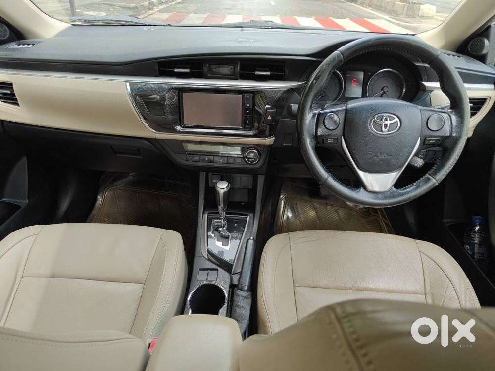 Toyota Corolla Altis 2013-2017 Vl At, 2015, Petrol