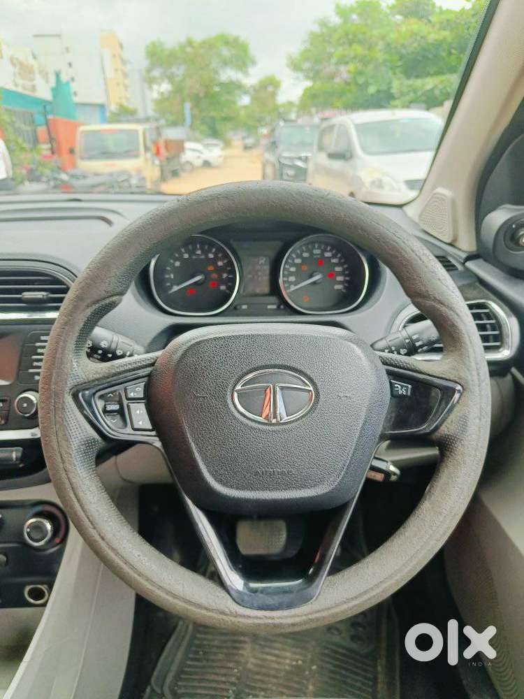 Tata Tiago 1.2 Revotron Xza, 2019, Petrol