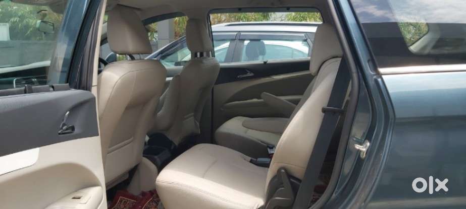 Mahindra Marazzo M8, 2018, Diesel