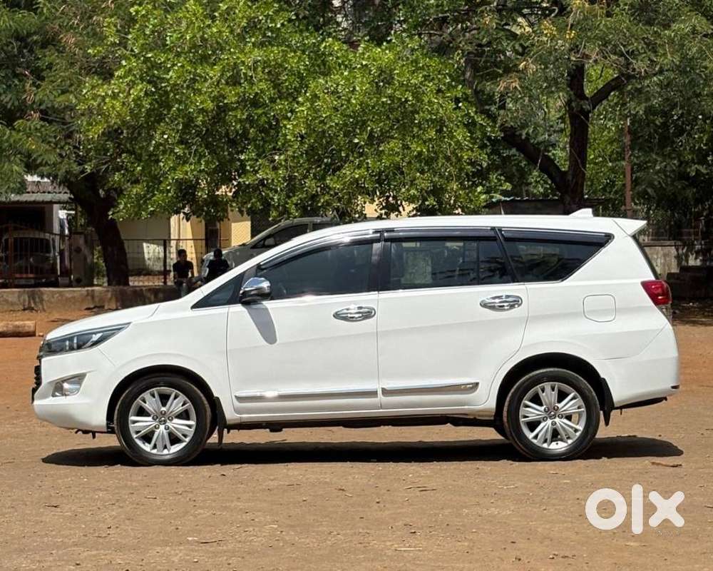 Toyota Innova Crysta 2.8z Automatic, 2018, Diesel
