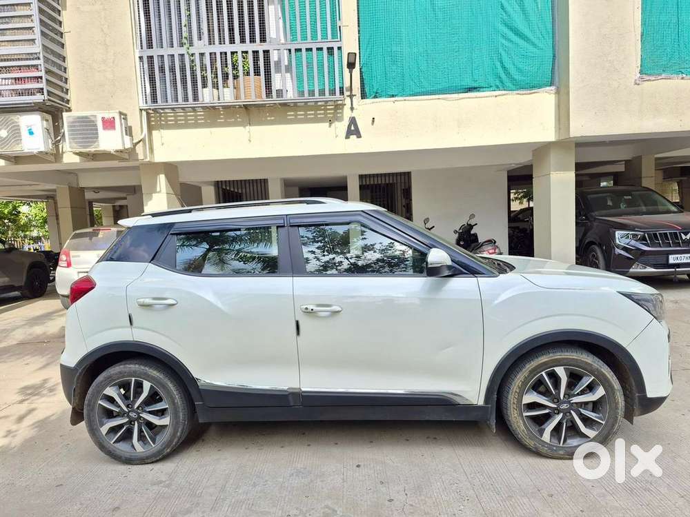 Mahindra Xuv300 2019 Petrol Well Maintained