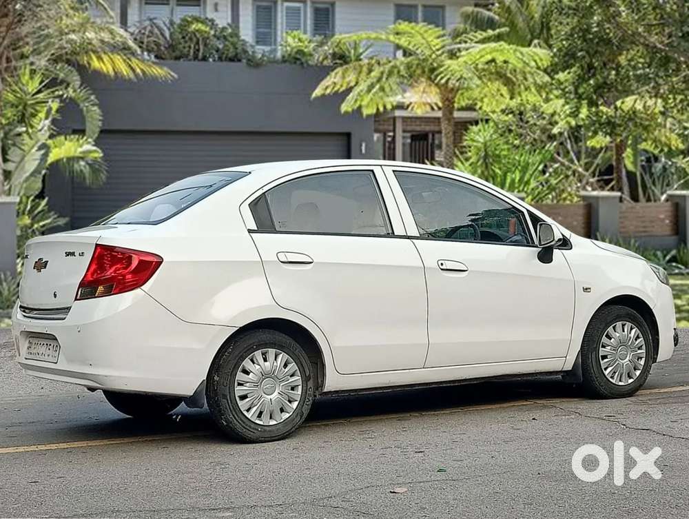 Chevrolet Sail, 2015, Petrol