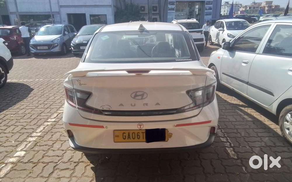 (taxi ) Hyundai Aura (sx Cng) Top Vairiant