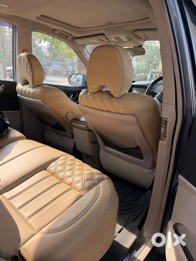 Mahindra Xuv500 W10 Auto 2017