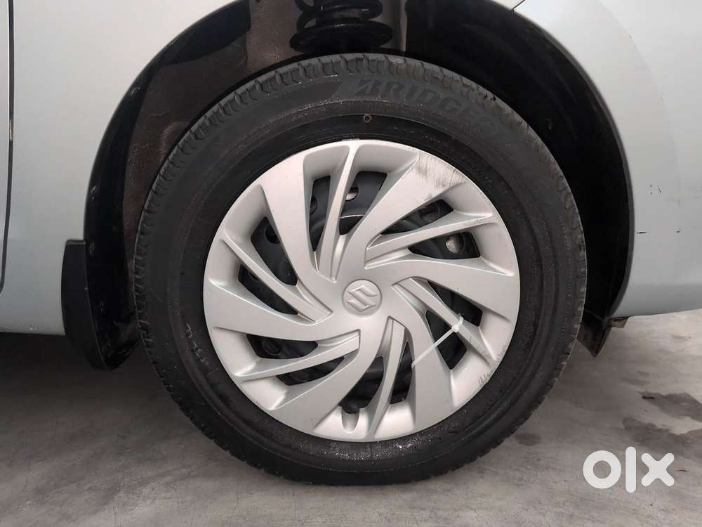 Maruti Suzuki Ertiga Vxi At, 2023, Petrol