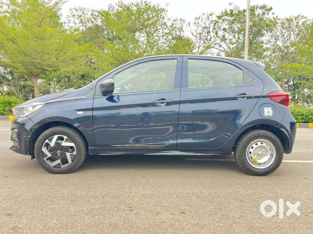 Tata Tiago 1.2 Revotron Xm, 2025, Petrol
