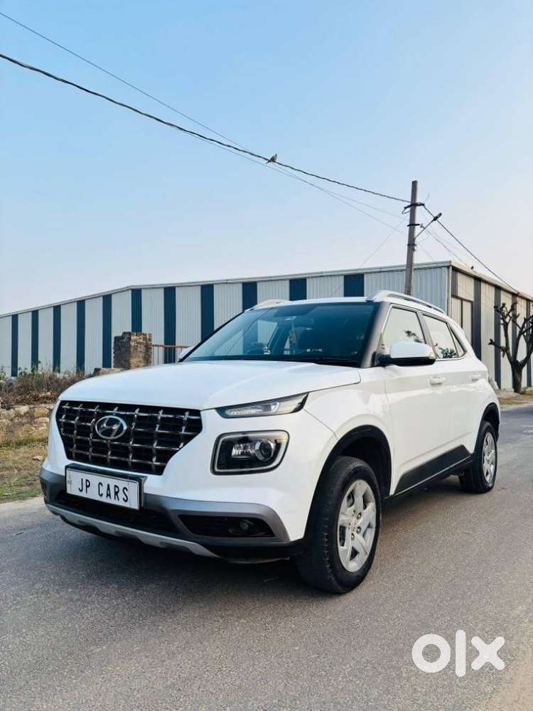 Hyundai Venue S Plus Mt 1.2 Kappa, 2022, Petrol