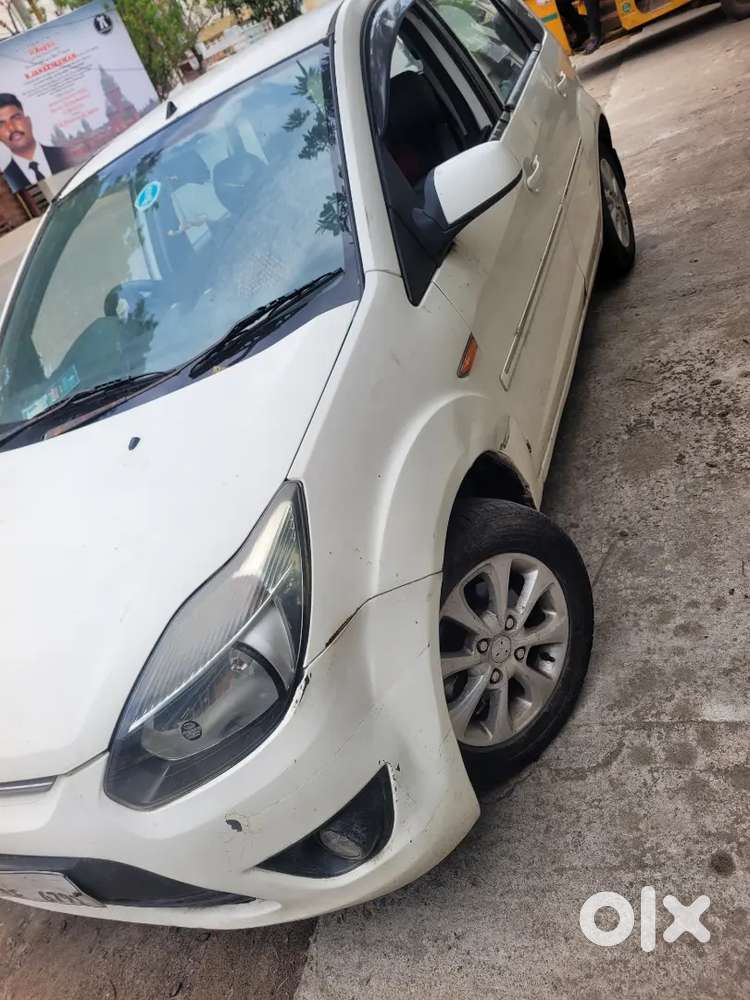 Ford Figo Diesel 2012 Car Top End Model