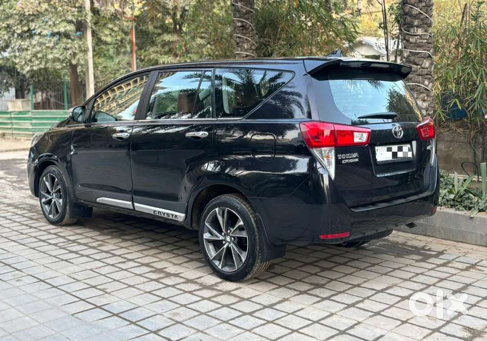 Toyota Innova Crysta [2020-ongoing] 2.7 Zx At 7 Str, 2022, Petrol