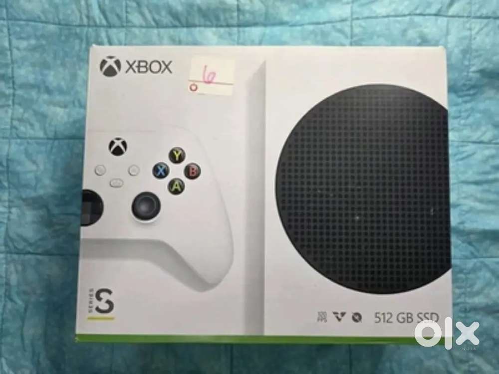 Microsoft Xbox Series S White Console 512GB with Controller Complete i