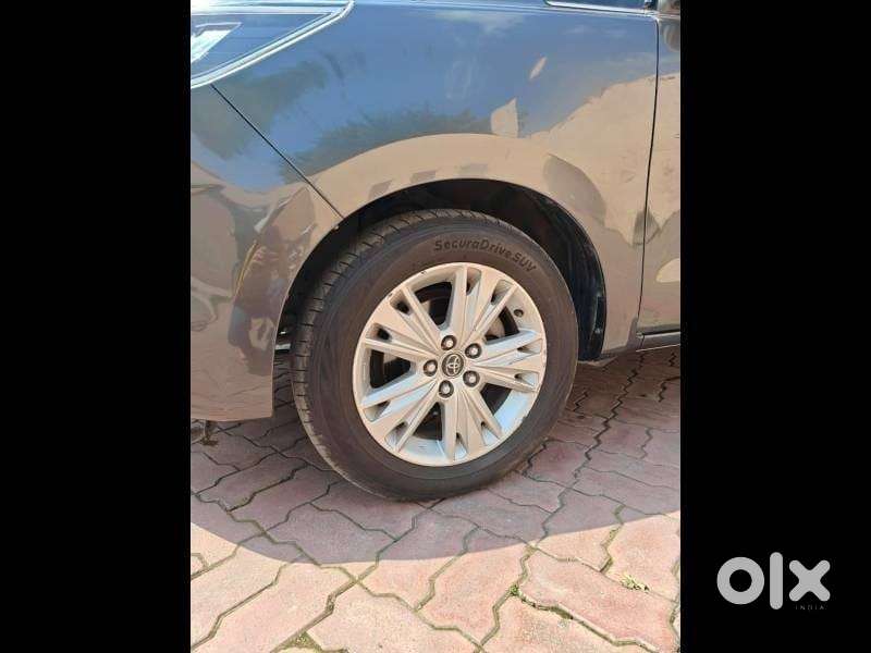 Toyota Innova Crysta Zx 2.4 Diesel 7 Seater, 2016, Diesel