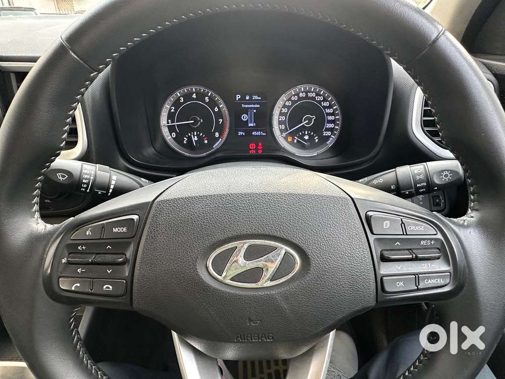 Hyundai Venue Sx+ At, 2019, Petrol