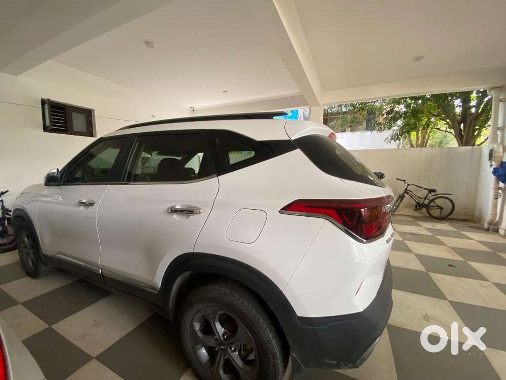 2021,1st Owner ,pearl White ,diesel,extended Warranty Insurance Upto