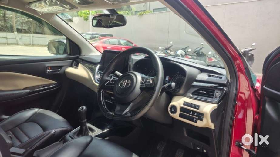 Toyota Glanza 1.2 V, 2023, Petrol