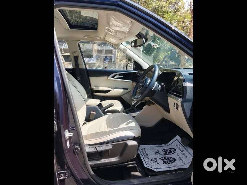 Kia Carens Luxury (o)1.5 Diesel At 7 Str, 2023, Diesel