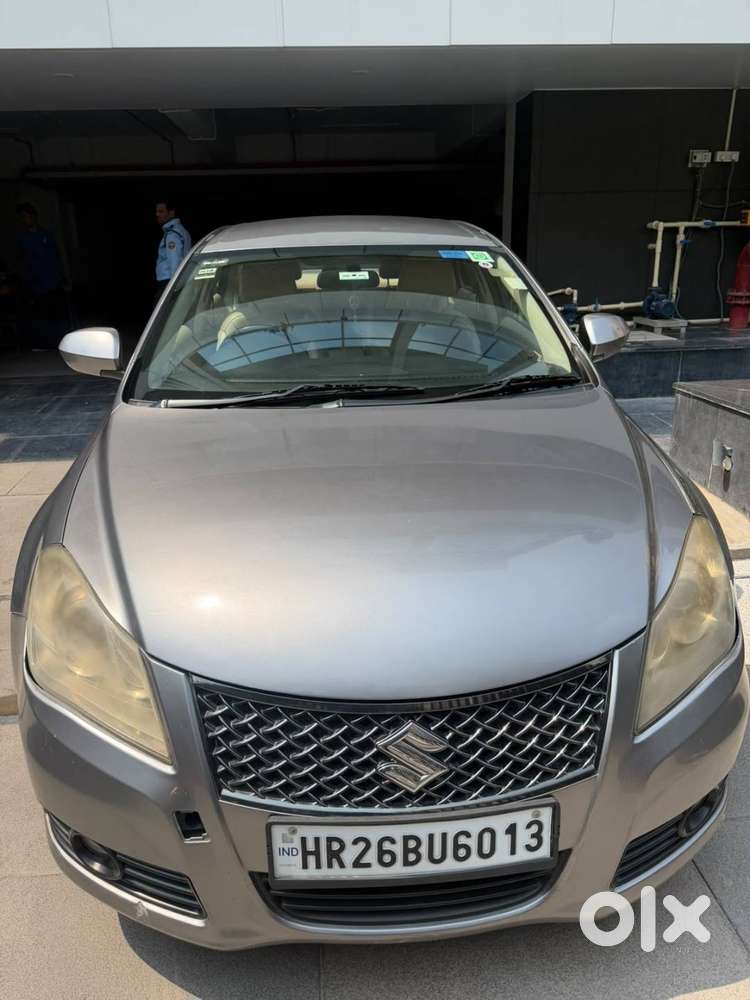 Maruti Kizashi 2011 Petrol 2 Variant