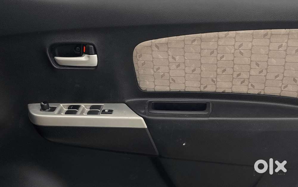 Maruti Suzuki Wagon R 1.0 Vxi, 2016, Petrol