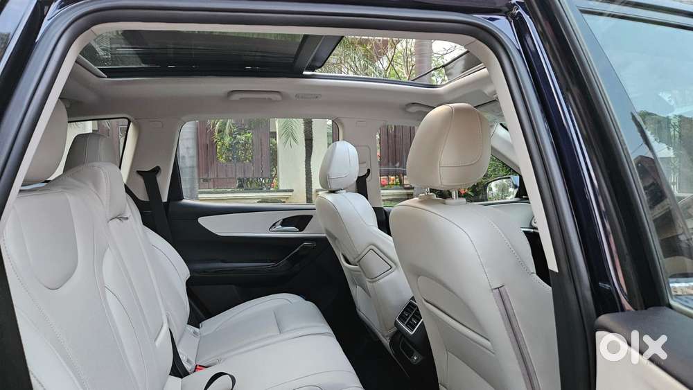 Mahindra Xuv700 2.0 Ax 7 Petrol At Luxury Pack Str, 2024, Diesel