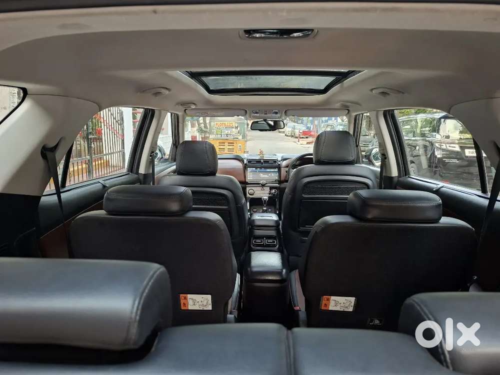 Hyundao Alacazar 1.5 Ltr Mt Signature 6s Bsvi Pantomblack 6 Seater