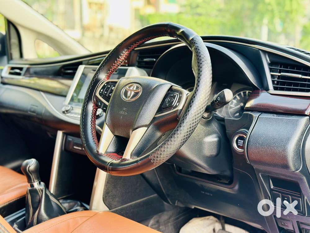 Toyota Innova Crysta 2.4 V 8 Str, 2017, Diesel