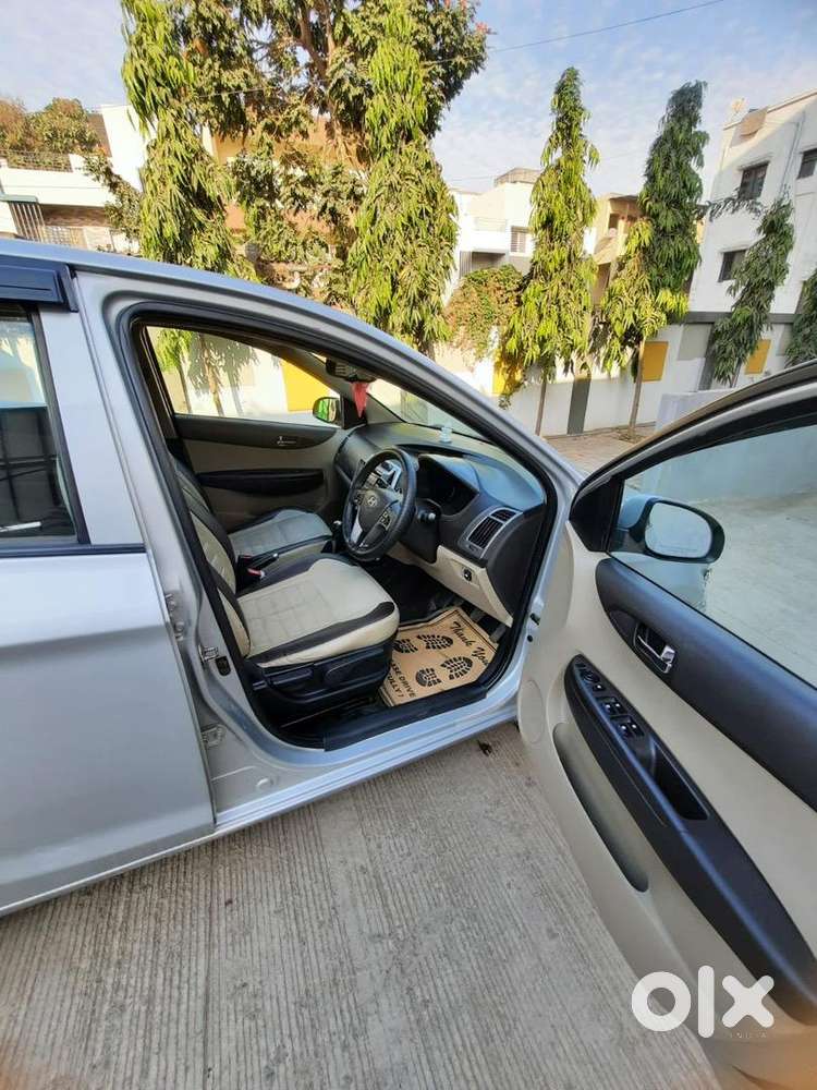 Hyundai I20 2013 Cng & Hybrids 107700 Km Driven