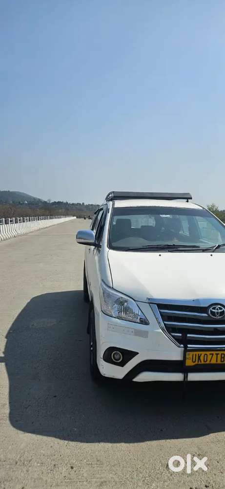 Toyota Innova 2010 Diesel Well Maintained