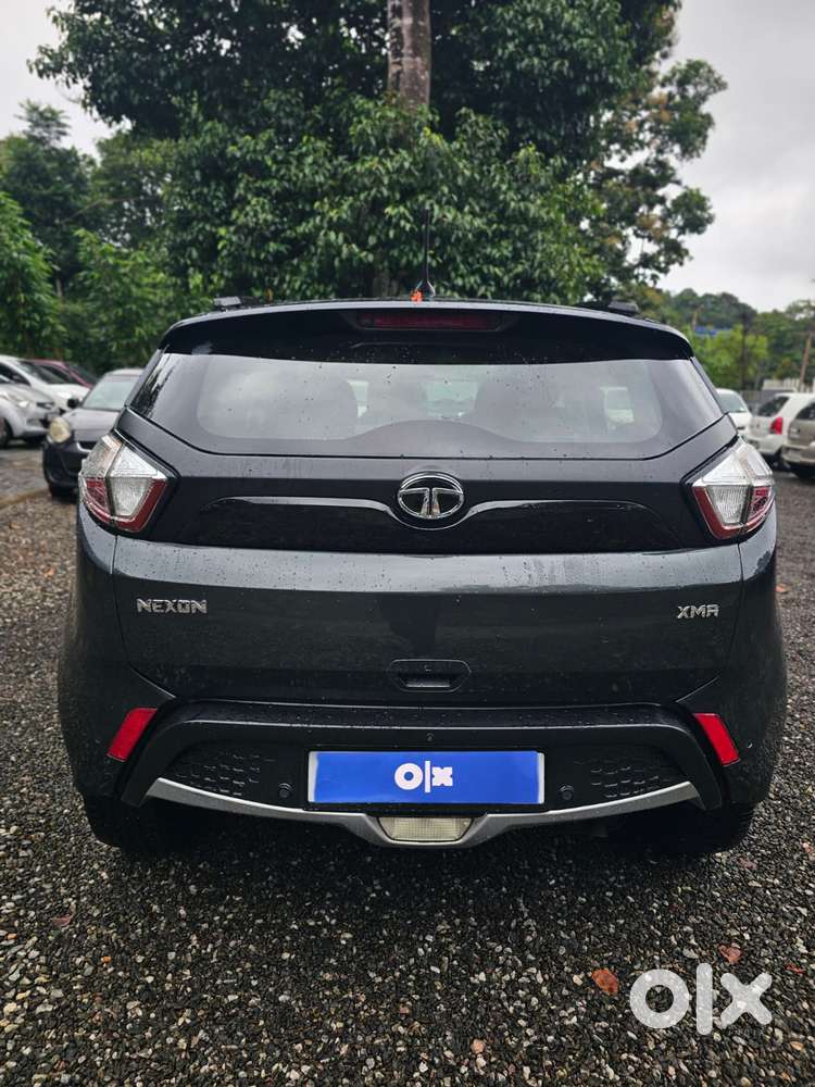 Tata Nexon 1.2 Revotron Xza Plus, 2018, Petrol