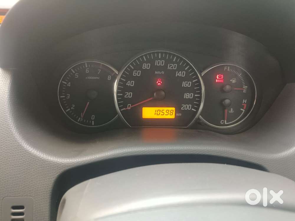 Maruti Suzuki Swift Vxi + Manual, 2011, Petrol
