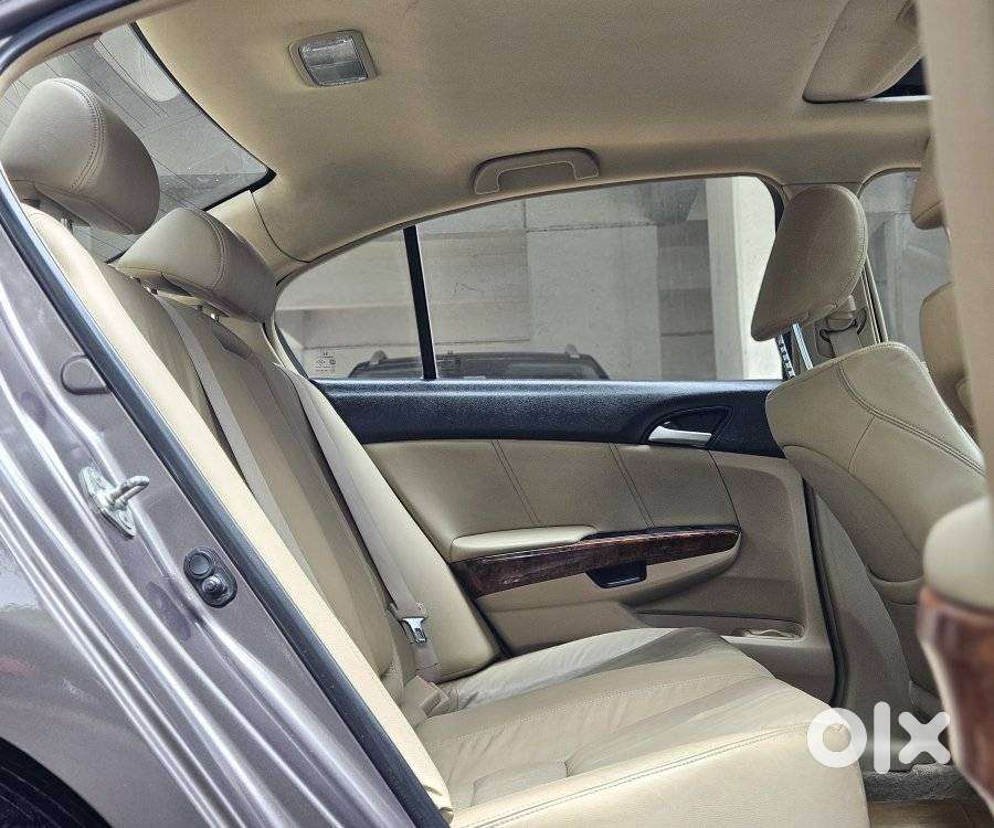 Honda Accord 2.4 Manual, 2012, Petrol