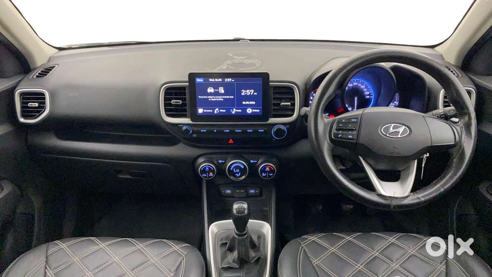 Hyundai Venue 1.2 S Plus, 2022, Petrol