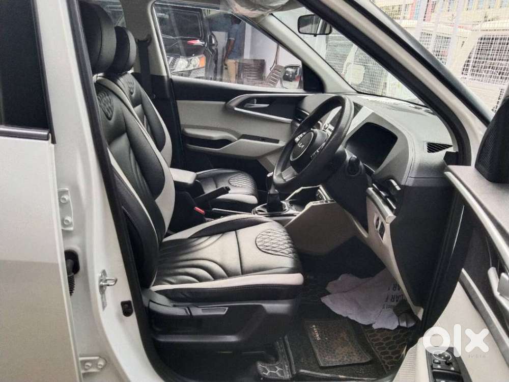Kia Carens 1.5 Prestige Plus Diesel 7 Str Imt, 2023, Diesel