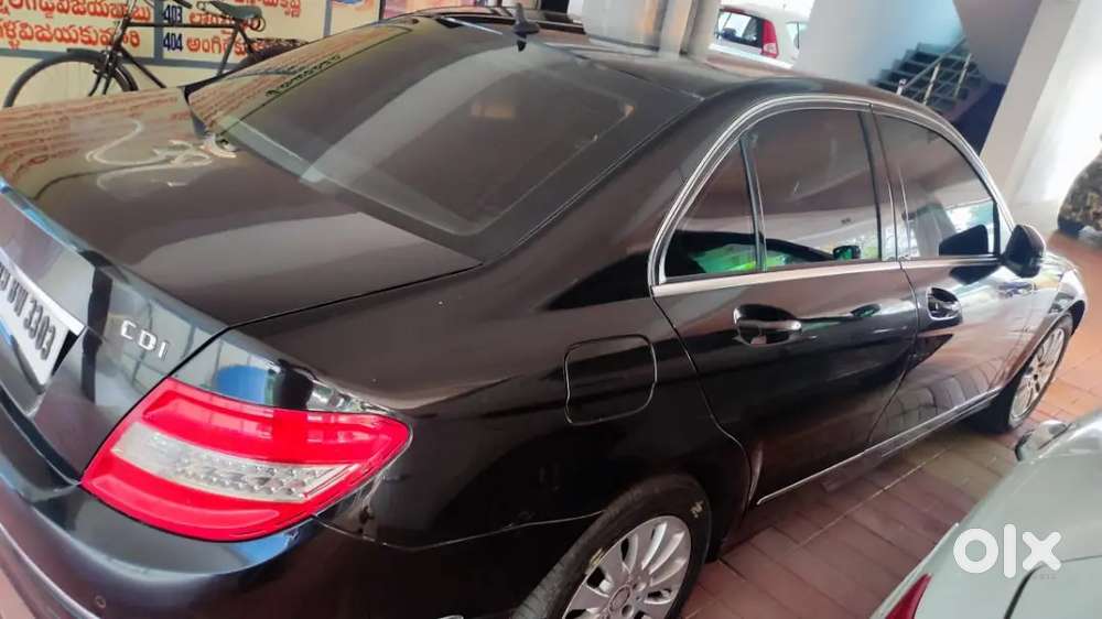 Mercedes-benz C-class 2013 Petrol 61798 Km Driven