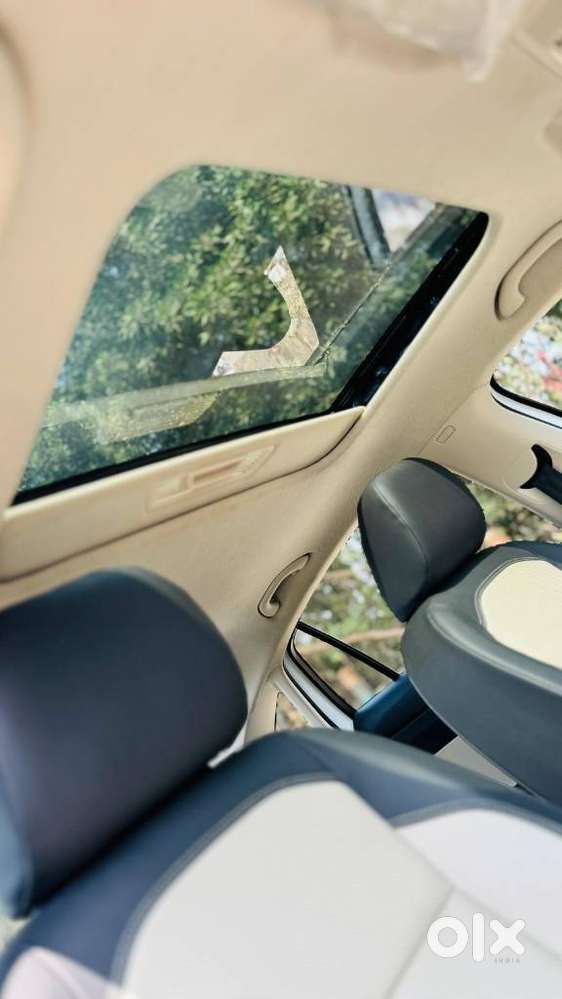 Skoda Slavia 1.0 Tsi Style At, 2023, Petrol