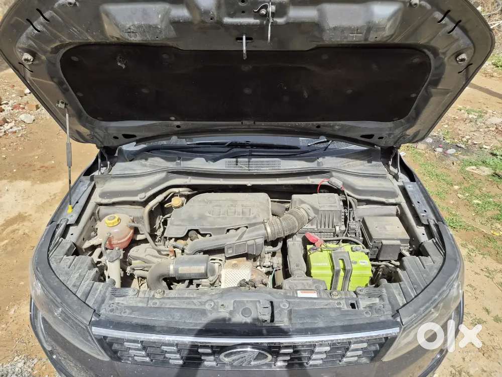 Mahindra Xuv300 Petrol + Cng 2022