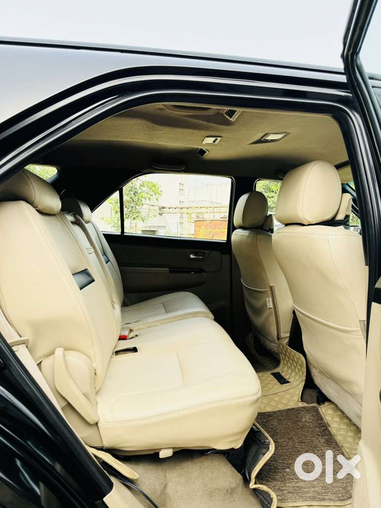 Toyota Fortuner 2011-2016 4x2 Manual, 2013, Diesel