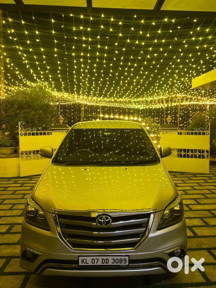 Toyota Innova 2014 Diesel 120000 Km Driven