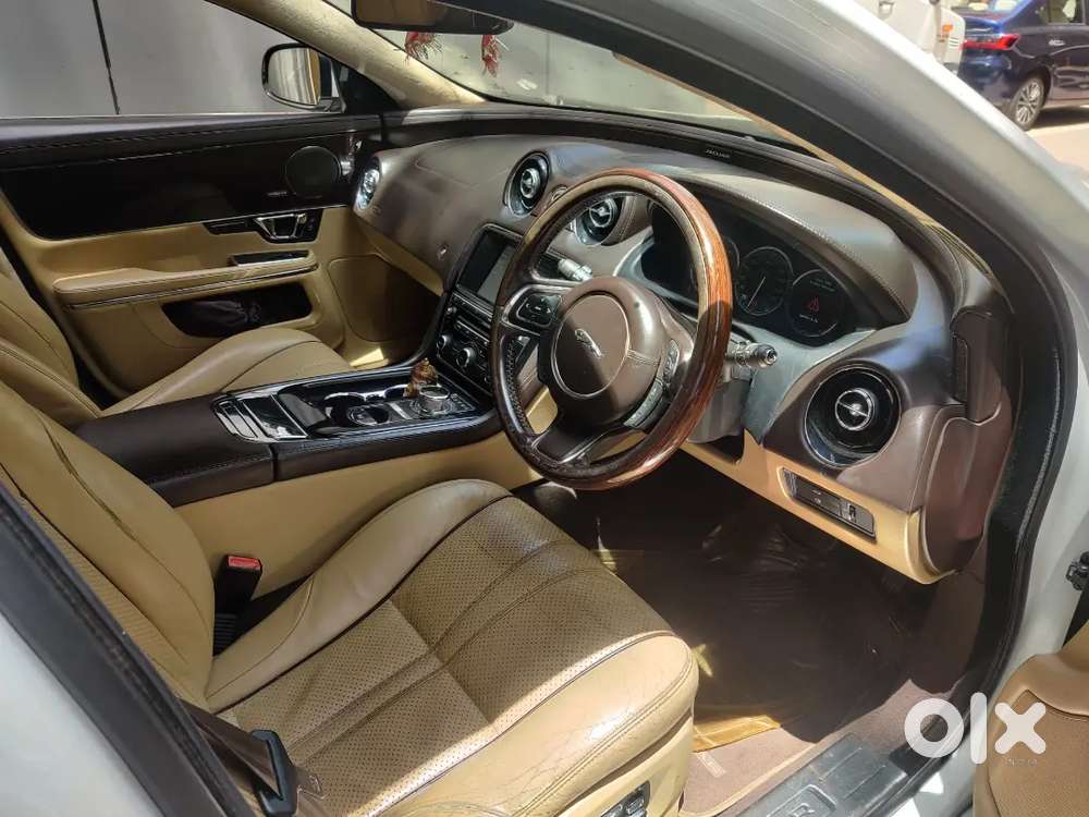 Jaguar Xj 2016 Diesel 92684 Km Driven