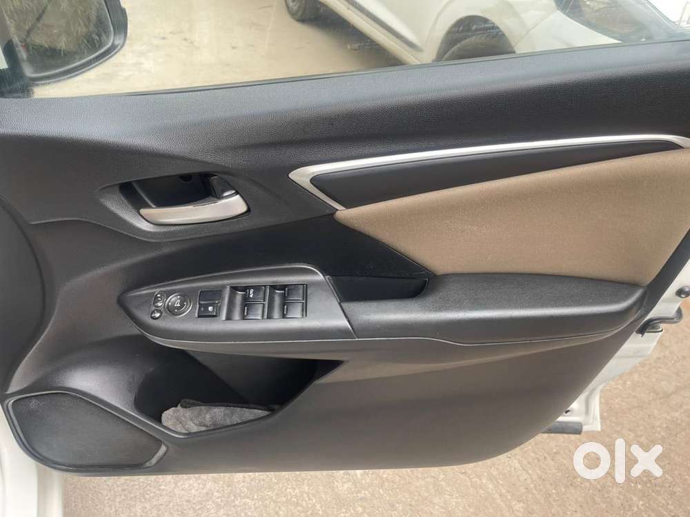 Honda Jazz V Cvt, 2016, Petrol