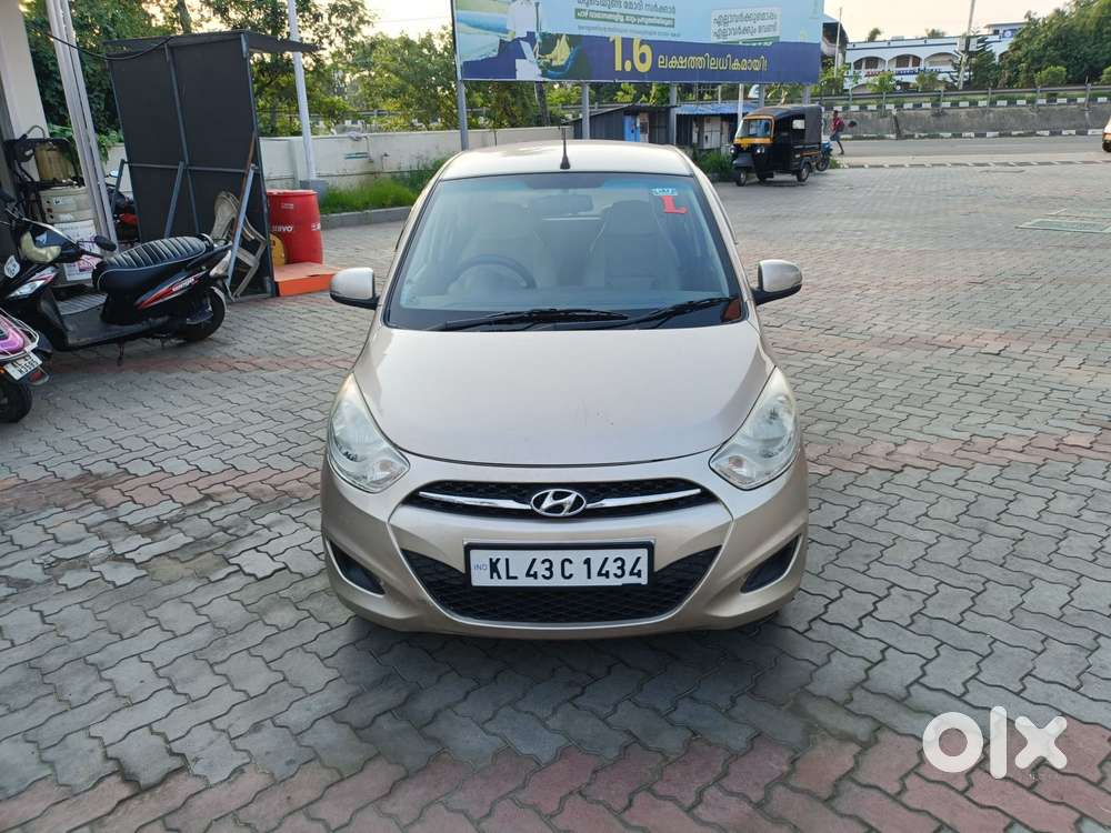 Hyundai I10 Sportz At, 2010, Petrol