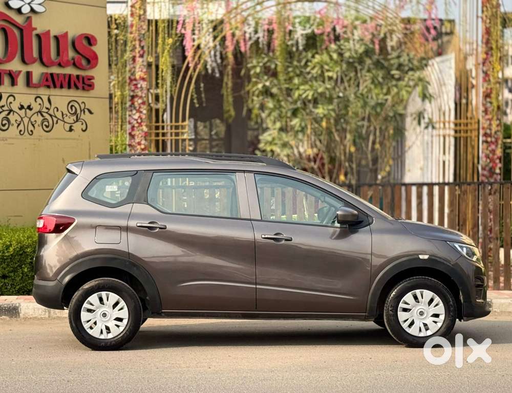 Renault Triber Rxl, 2022, Petrol