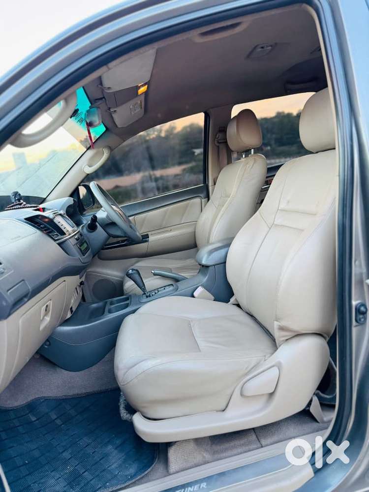 Toyota Fortuner Diesel 2012