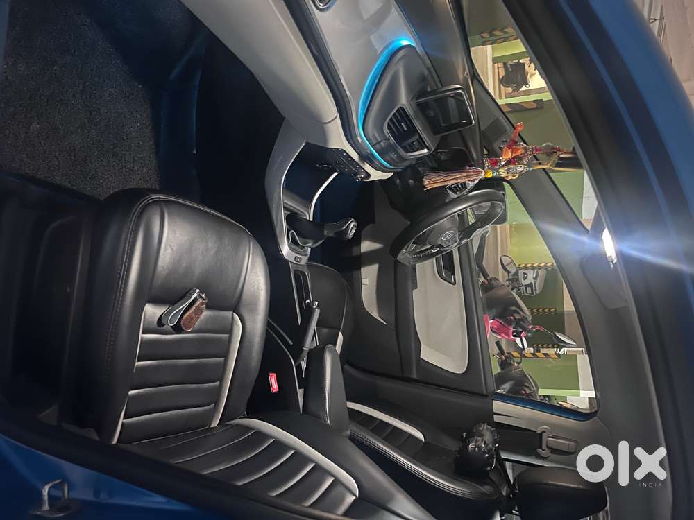 Harbour Blue Altroz, Single Drive