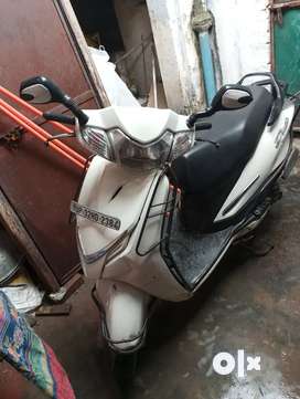 Second hand scooter olx sale