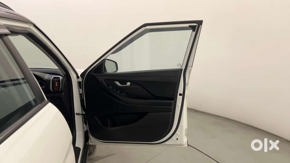 Hyundai Creta 1.5 S Plus Knight Petrol, 2023, Petrol