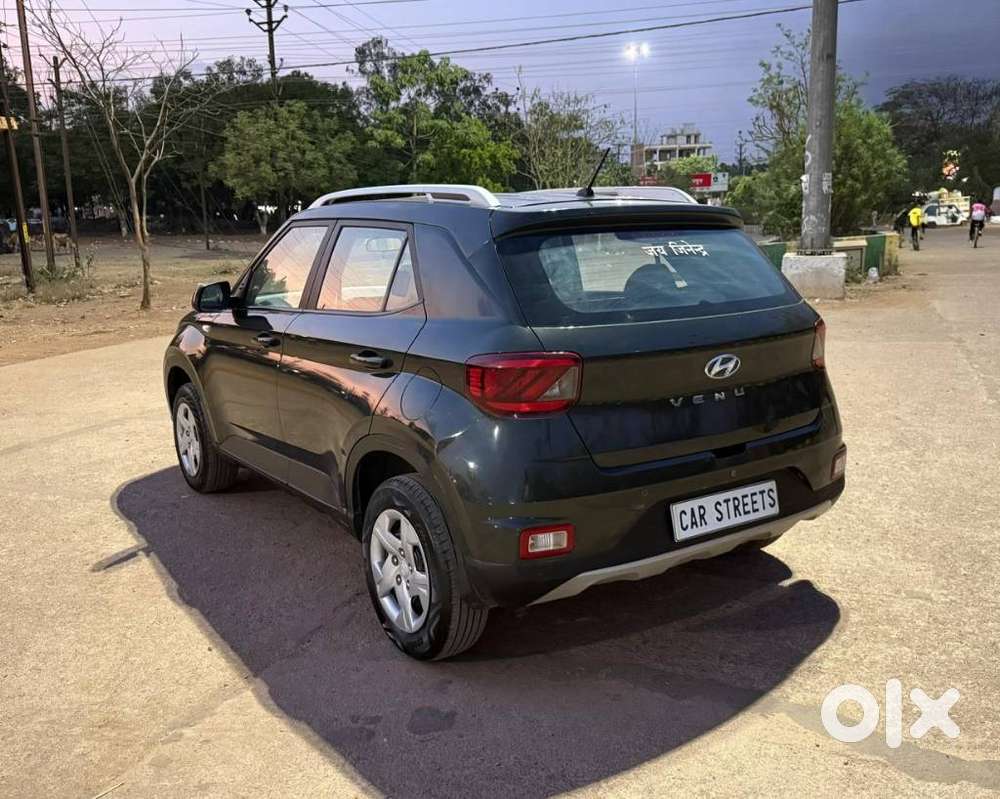 Hyundai Venue S 1.2 Petrol, 2021, Petrol