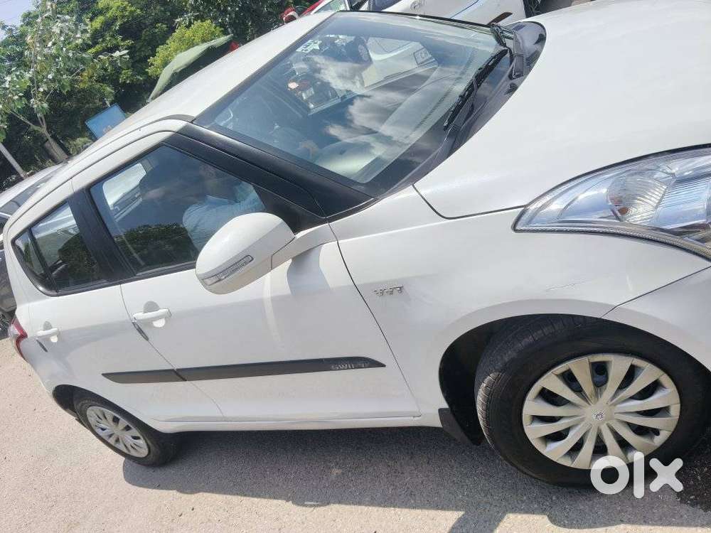 Maruti Suzuki Swift Vxi + Manual, 2014, Petrol