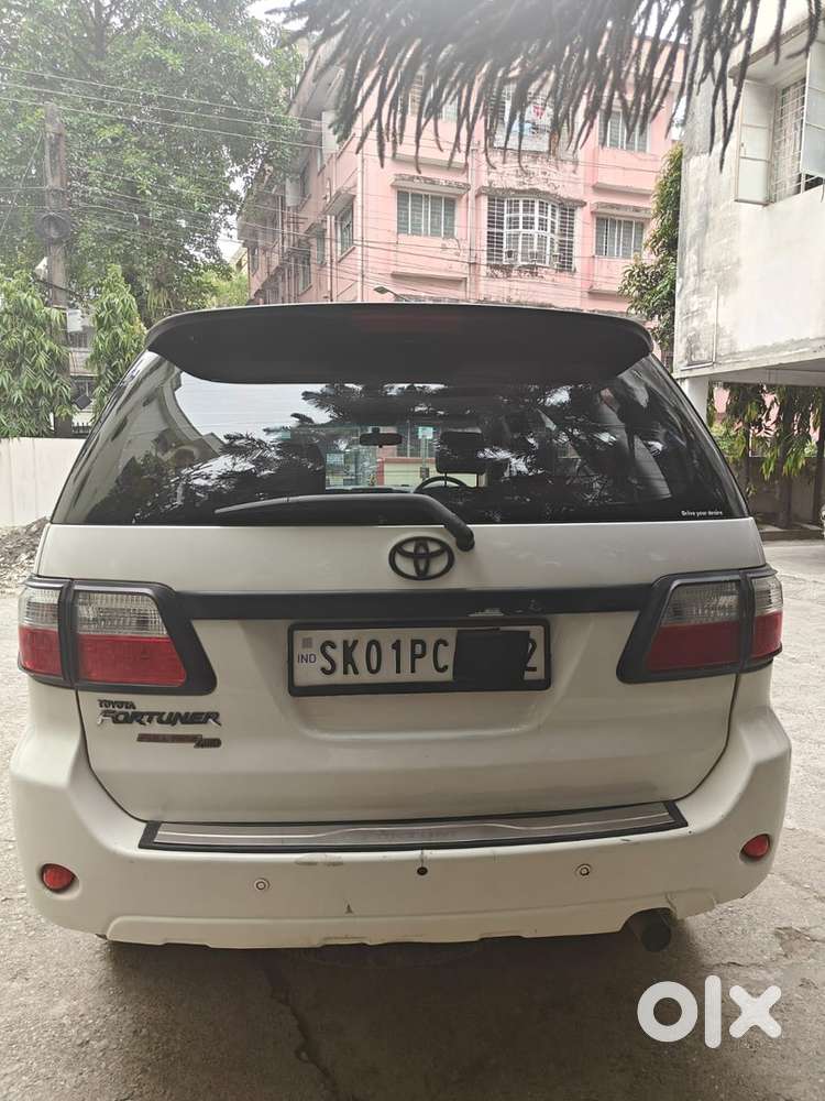 Toyota Fortuner Diesel 2011 Car