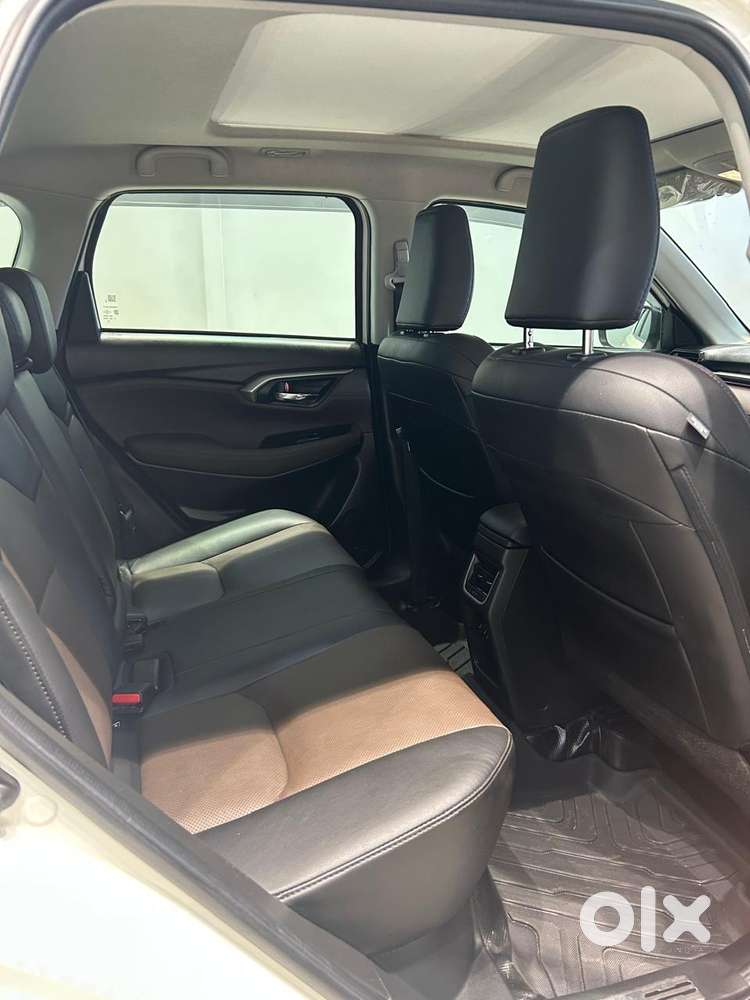 Toyota Urban Cruiser Hyryder V Hybrid Aero Edition, 2025, Petrol