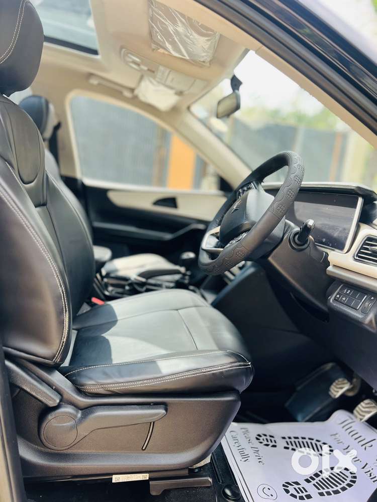 Mahindra Xuv700 2.2 Ax 5 Diesel Mt 7 Str, 2024, Diesel